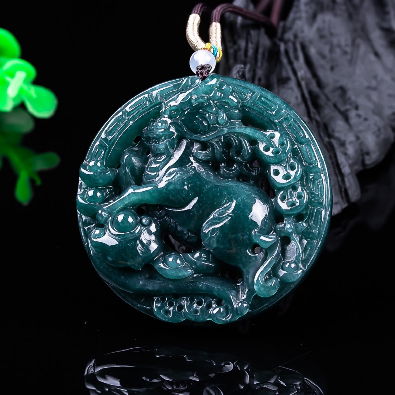 Pingente de Dragão em Jadeite  - Women Accessories For Gift avaliação e preço